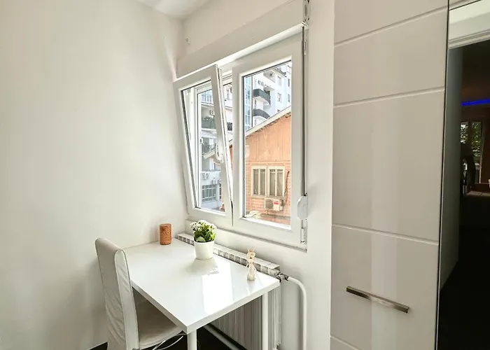 Lux Flat Center * Βελιγράδι